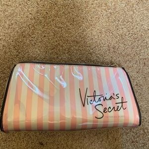 VS cosmetic bag